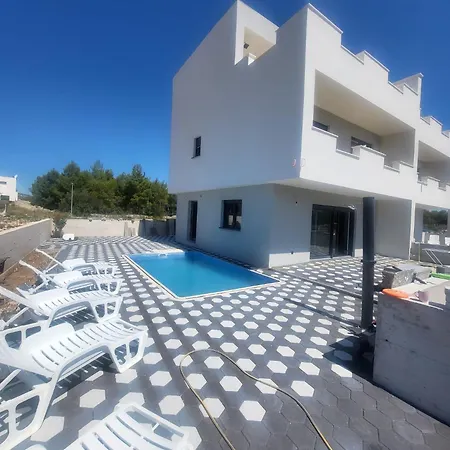 Elias - Vodice * Srima