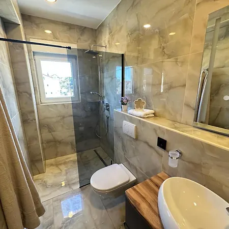 Apartamento Villaelias - Heated Pool - Jacuzzi-10 Persons-boat Tours - Luxury