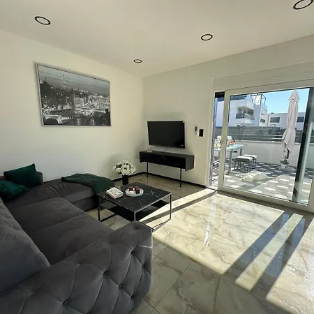 아파트 Villaelias - Heated Pool - Jacuzzi-10 Persons-boat Tours - Luxury *