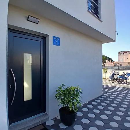 Apartment Elias - Vodice *