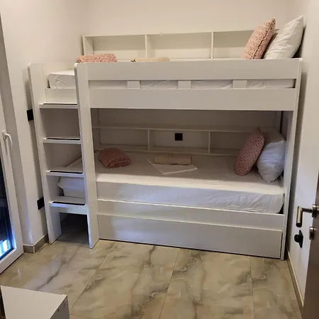 Villaelias - Heated Pool - Jacuzzi-10 Persons-boat Tours - Luxury 公寓 *