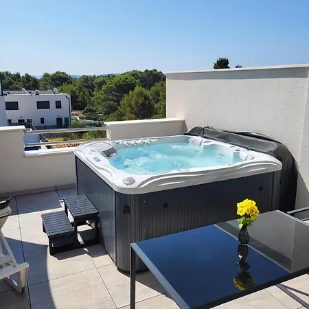 Apartamento Villaelias - Heated Pool - Jacuzzi-10 Persons-boat Tours - Luxury *