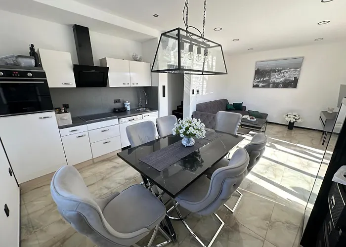 Villaelias - Heated Pool - Jacuzzi-10 Persons-boat Tours - Luxury * Srima