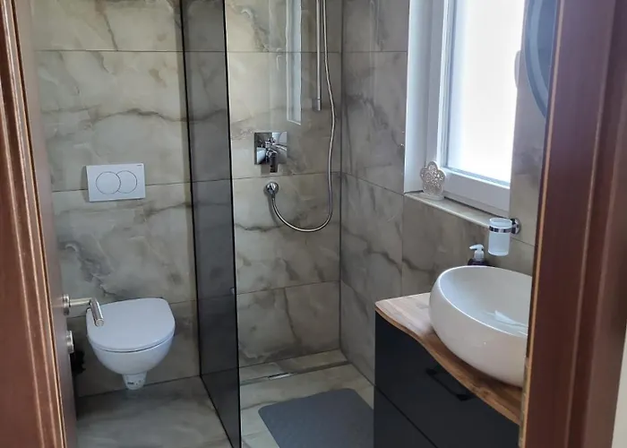 Villaelias - Heated Pool - Jacuzzi-10 Persons-boat Tours - Luxury Appartement